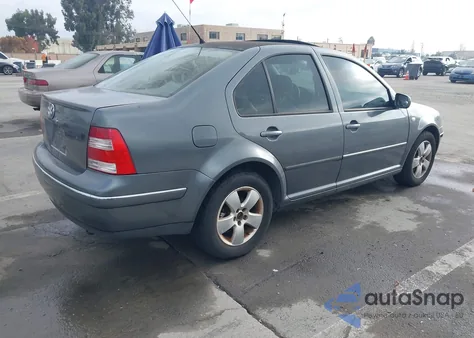 2004 Volkswagen Jetta Gls 2.0L из США, поврежденный, VIN 3VWSA69M54M082855
